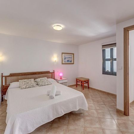 Вилла Sweet Family House Кала де Ор Экстерьер фото